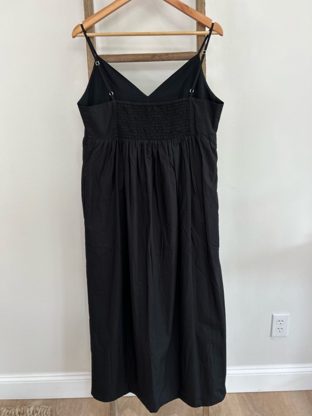 Quince Black Organic Cotton Poplin Sleeveless Maxi Dress V-Neck Size M NWT Beach - Picture 4 of 12